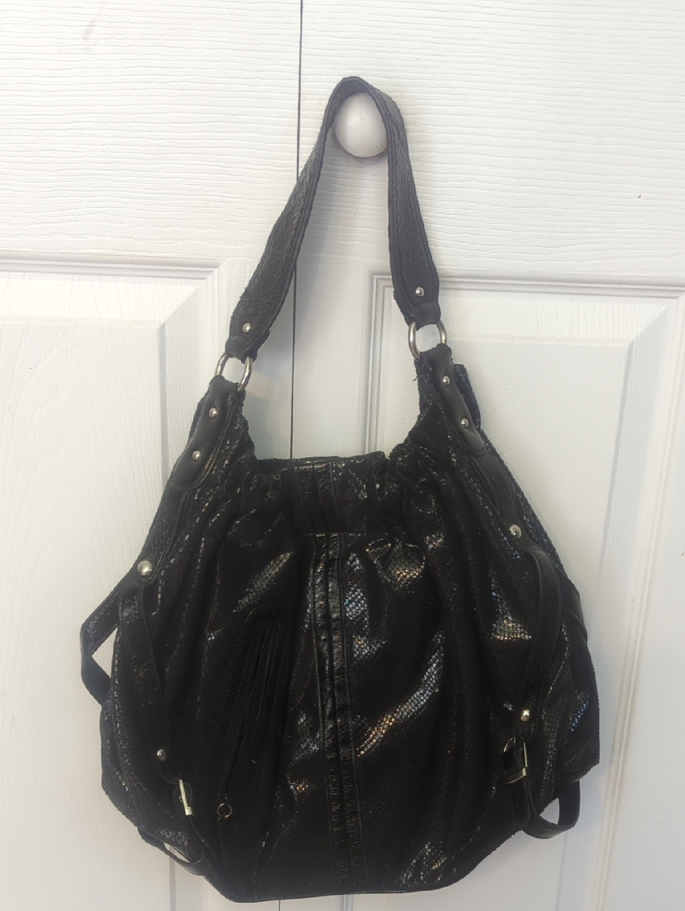 Black Women's Shoulder Bag with Textured Shine - Versatile Everyday Carry